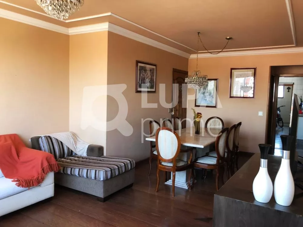 Apartamento à venda com 3 quartos, 125m² - Foto 3