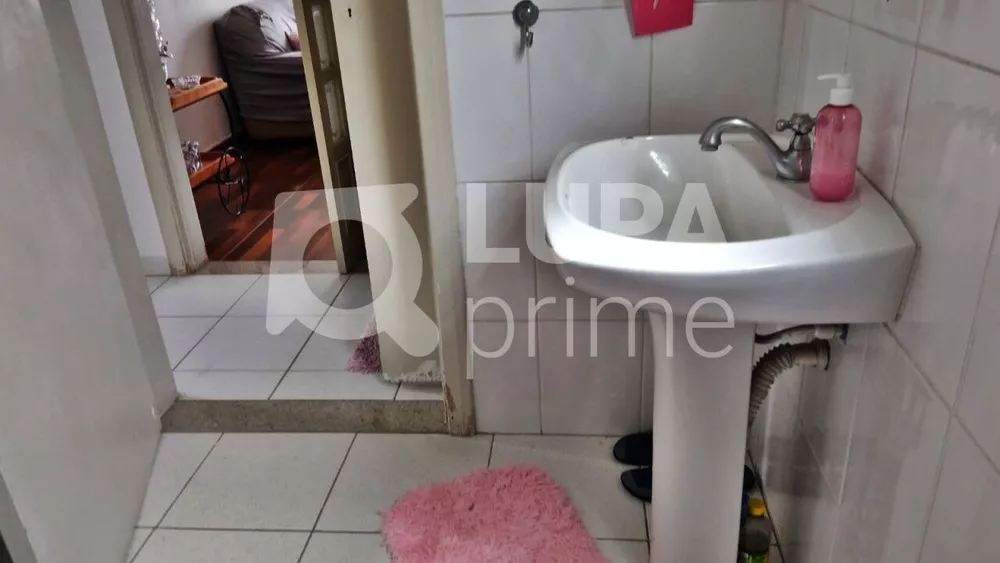 Apartamento à venda com 2 quartos, 45m² - Foto 10