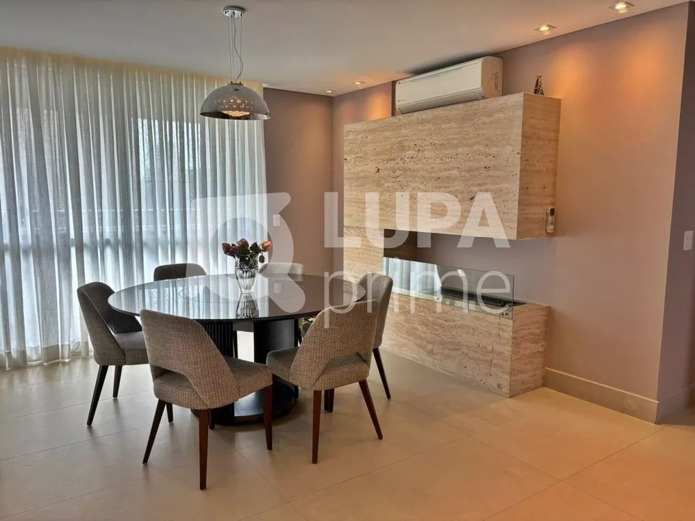 Apartamento à venda com 4 quartos, 206m² - Foto 4