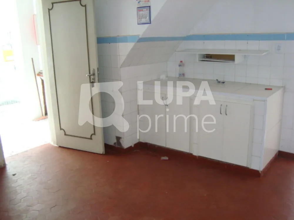 Casa, 6 quartos, 225 m² - Foto 1