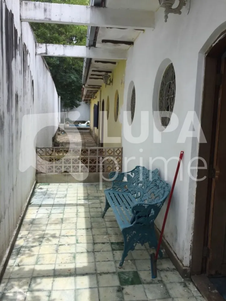 Casa, 3 quartos, 1927 m² - Foto 1