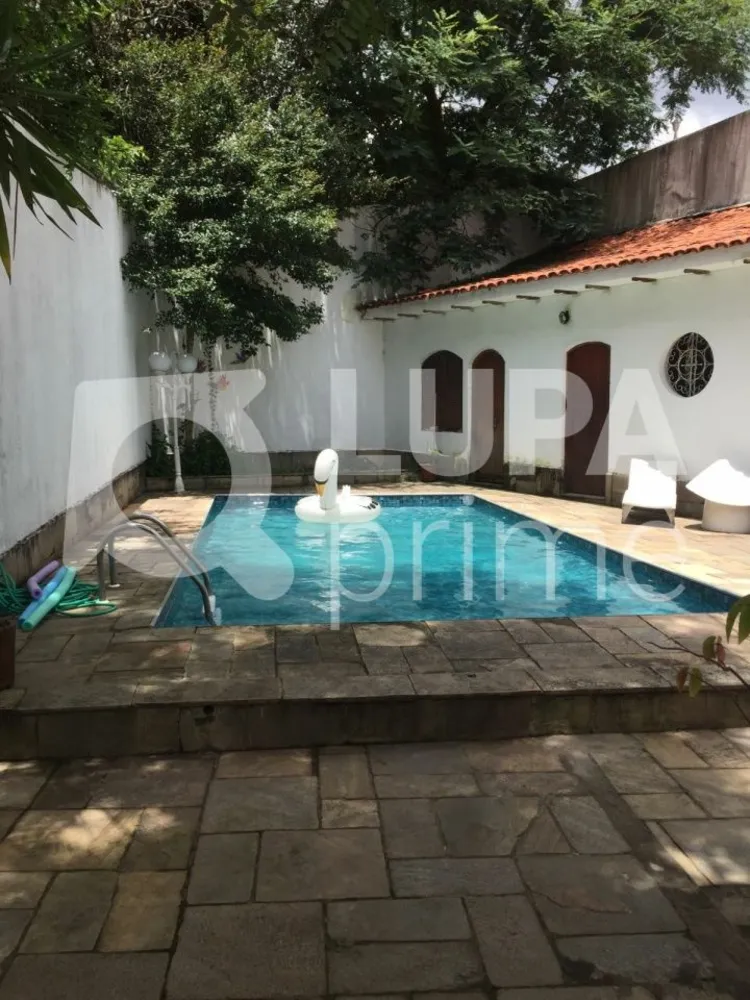 Casa, 3 quartos, 1927 m² - Foto 4
