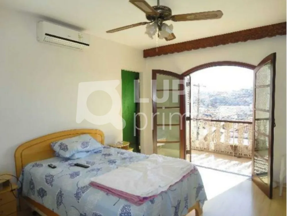 Casa, 3 quartos, 230 m² - Foto 2