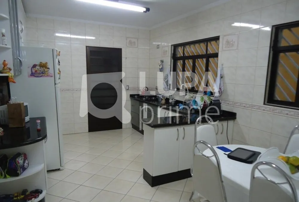 Casa, 3 quartos, 106 m² - Foto 2