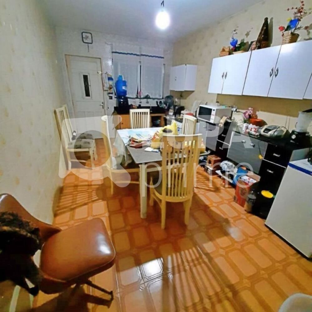 Casa, 3 quartos, 220 m² - Foto 1