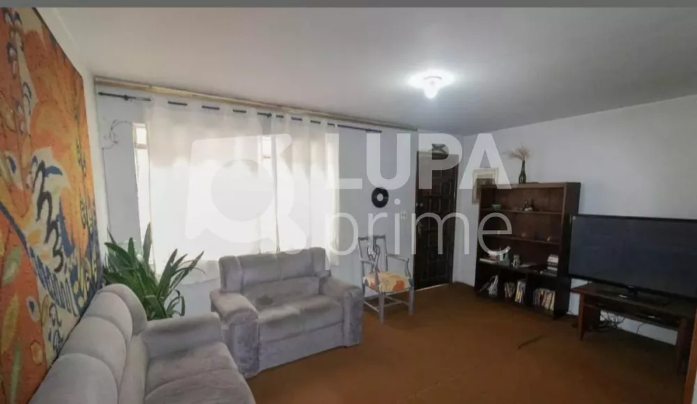 Casa à venda com 3 quartos, 150m² - Foto 1