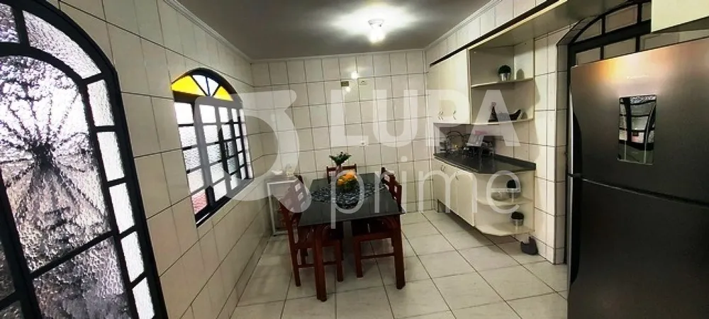 Casa, 3 quartos, 278 m² - Foto 10