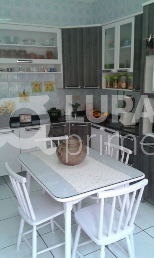 Casa, 2 quartos, 230 m² - Foto 2