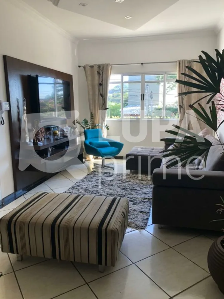 Casa, 4 quartos, 300 m² - Foto 9
