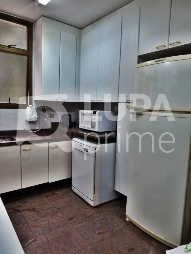Apartamento, 4 quartos, 241 m² - Foto 1