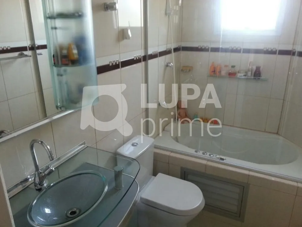Casa, 3 quartos, 200 m² - Foto 8