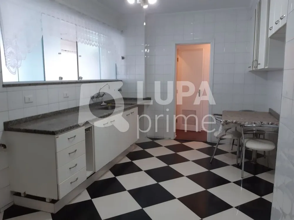 Apartamento, 3 quartos, 211 m² - Foto 4