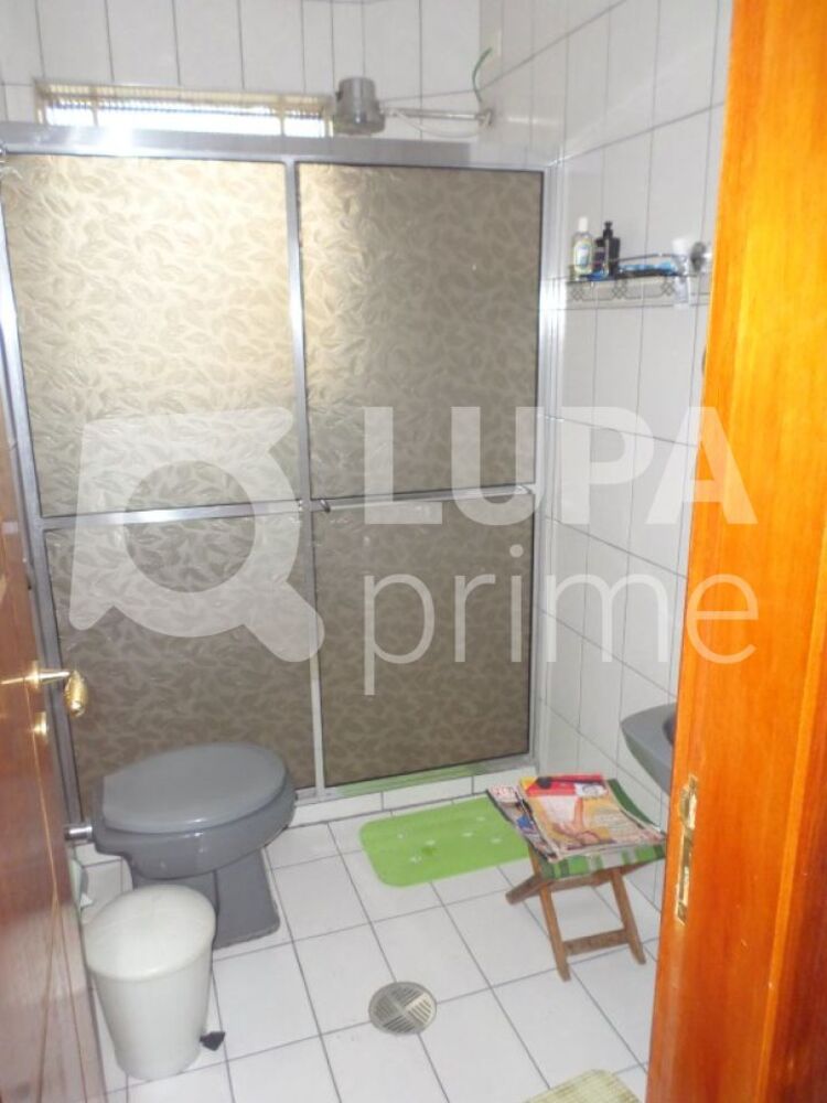 Casa, 3 quartos, 250 m² - Foto 2