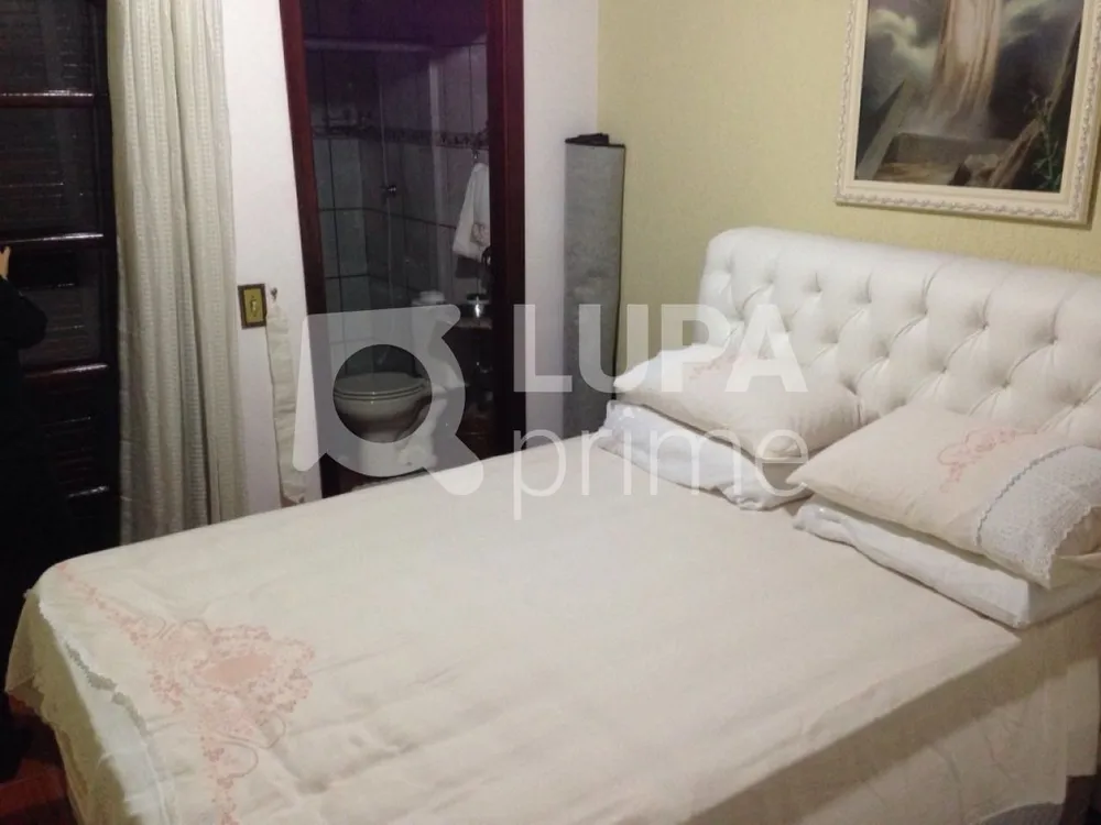 Casa, 3 quartos, 220 m² - Foto 2