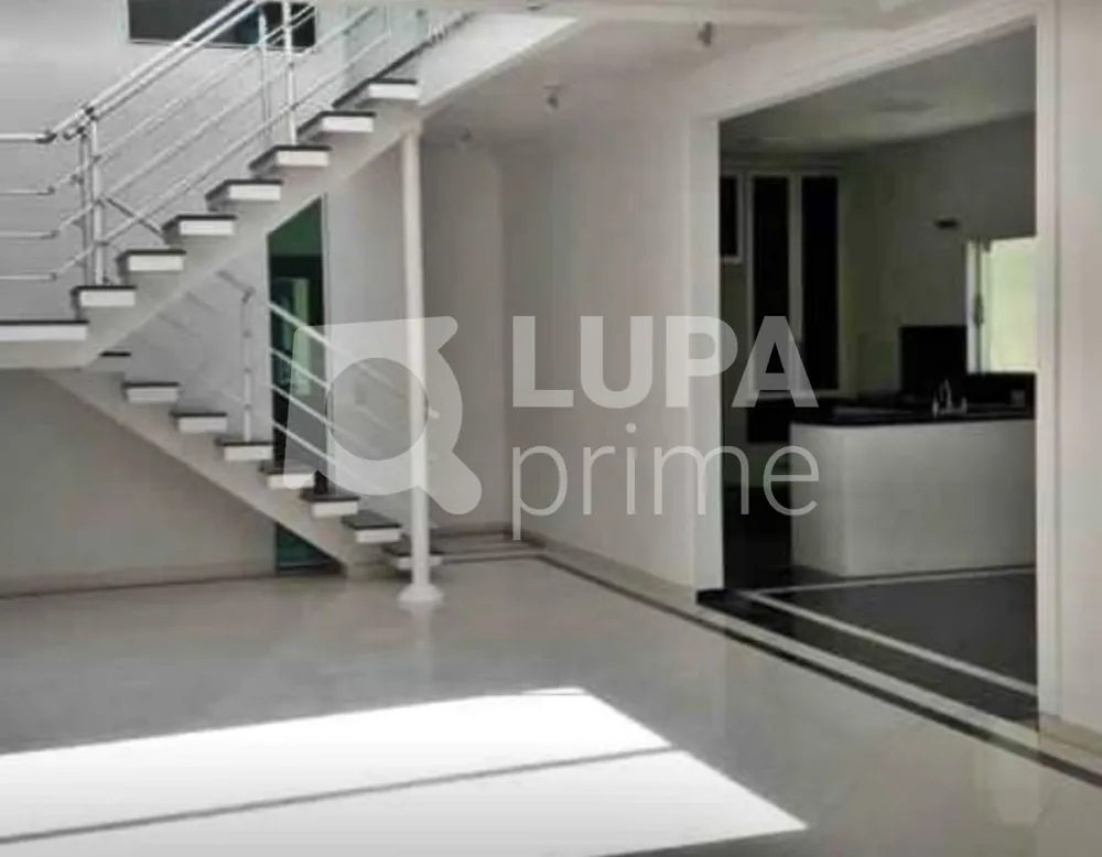 Casa, 3 quartos, 300 m² - Foto 1