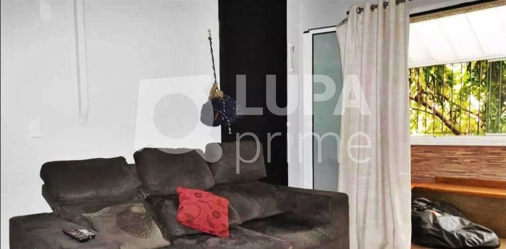 Apartamento à venda com 3 quartos, 75m² - Foto 1