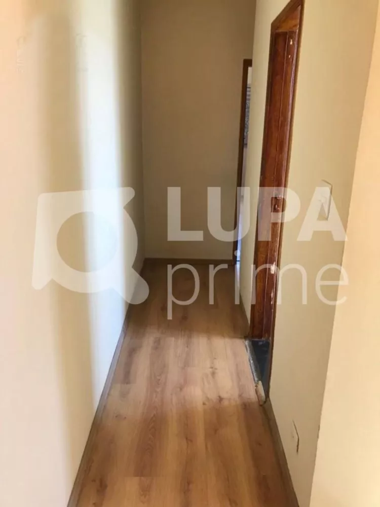 Casa à venda com 3 quartos, 260m² - Foto 8