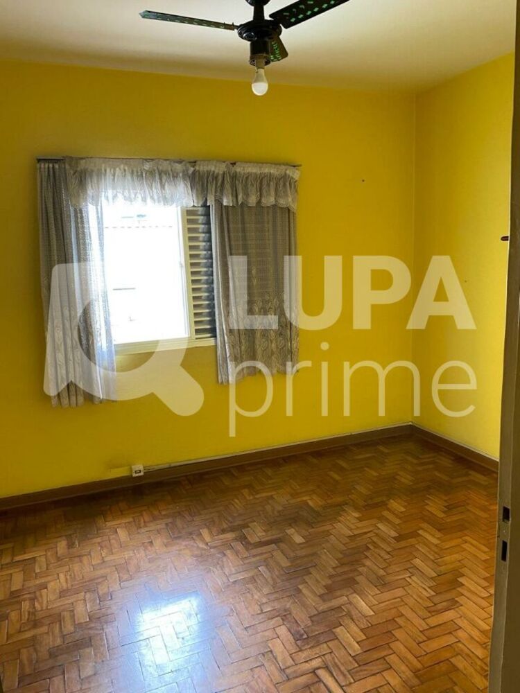 Casa à venda com 3 quartos, 150m² - Foto 1