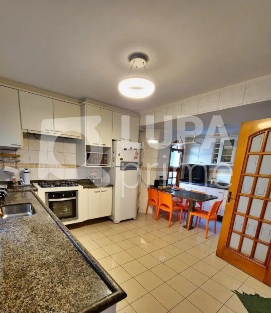 Casa, 4 quartos, 350 m² - Foto 1