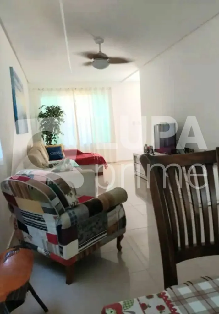 Casa, 5 quartos, 220 m² - Foto 1