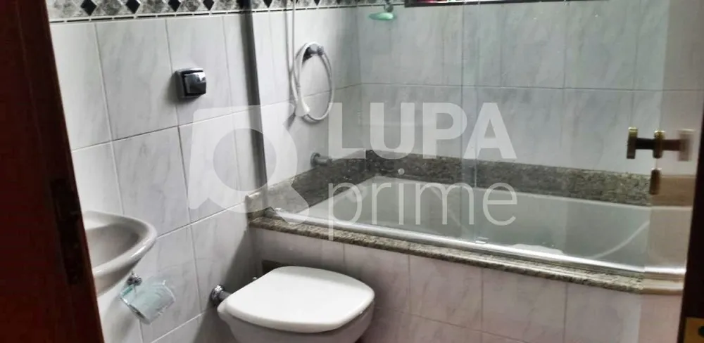 Casa, 3 quartos, 240 m² - Foto 17