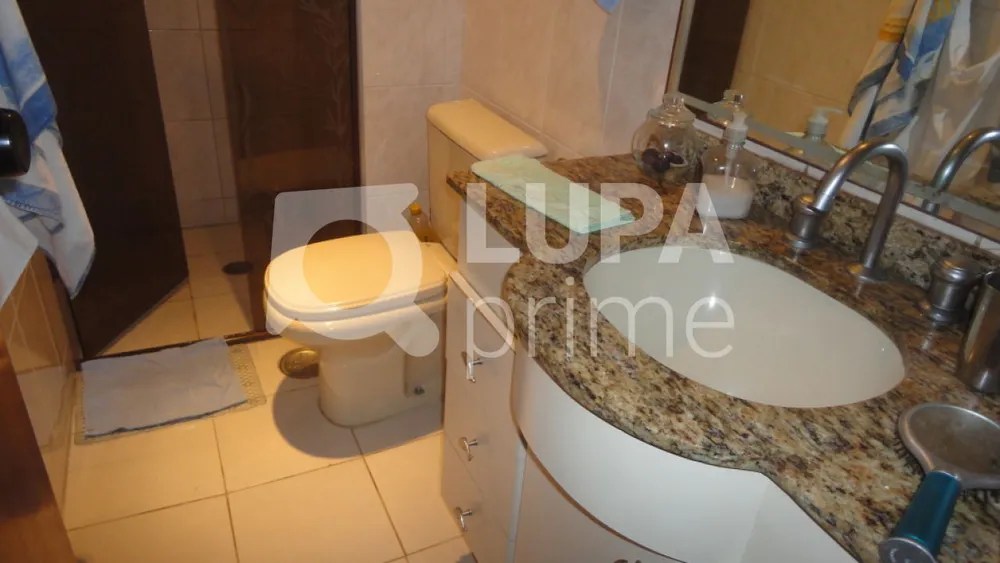 Apartamento, 3 quartos, 196 m² - Foto 2