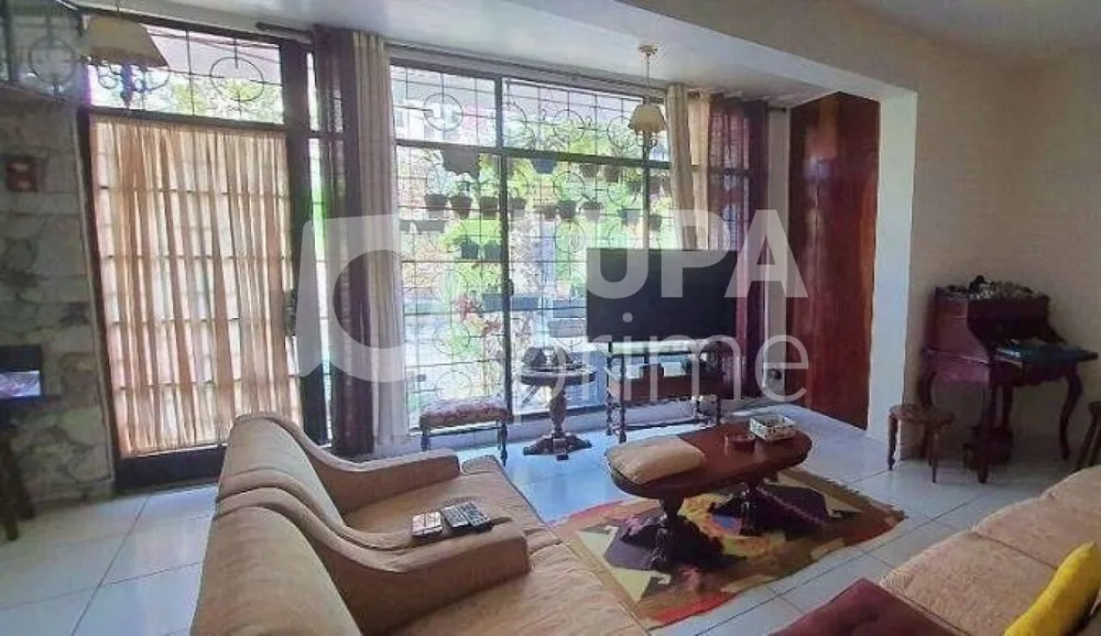 Casa, 3 quartos, 242 m² - Foto 7