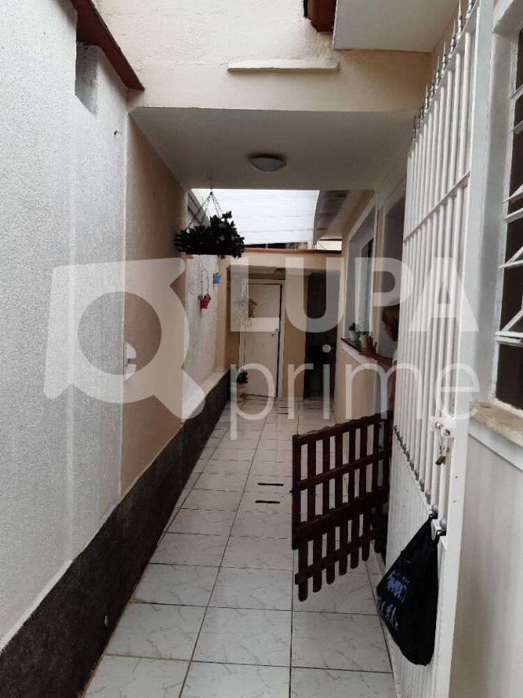 Casa, 4 quartos, 272 m² - Foto 1