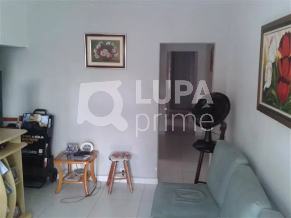 Casa à venda com 3 quartos, 100m² - Foto 4