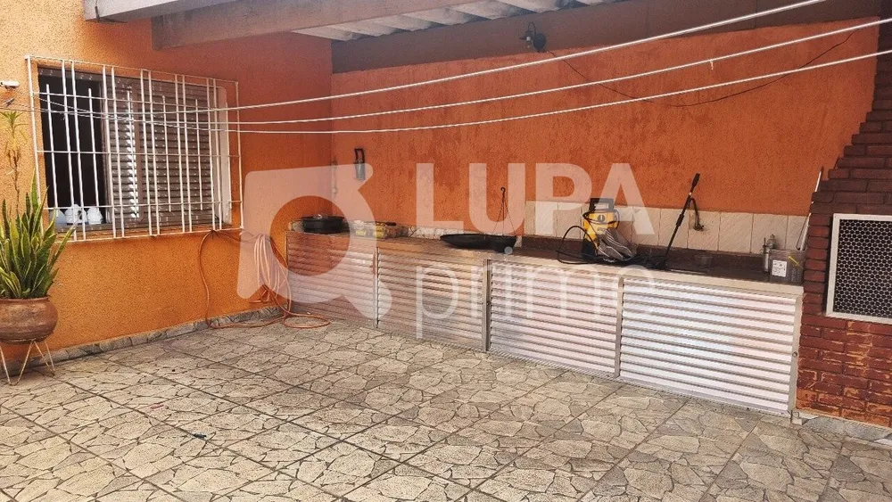 Casa, 3 quartos, 240 m² - Foto 1