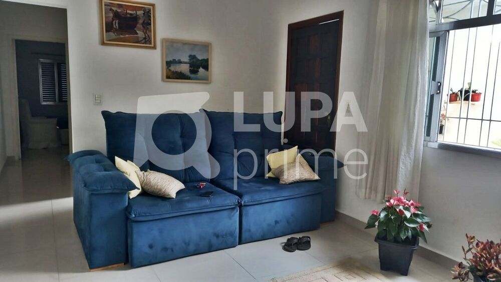 Casa à venda com 3 quartos, 105m² - Foto 1