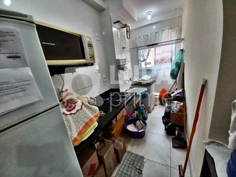 Apartamento à venda com 2 quartos, 47m² - Foto 4