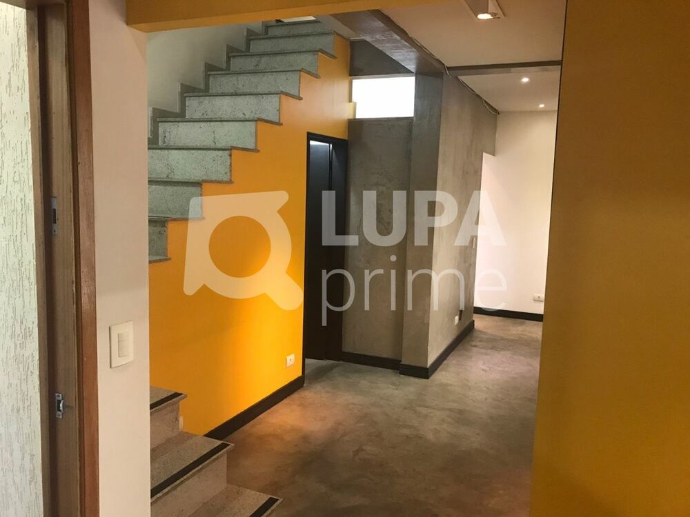 Casa, 3 quartos, 220 m² - Foto 1