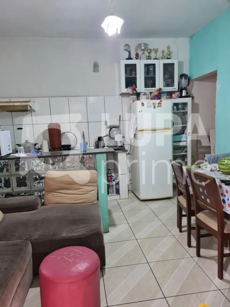 Casa, 3 quartos, 200 m² - Foto 11