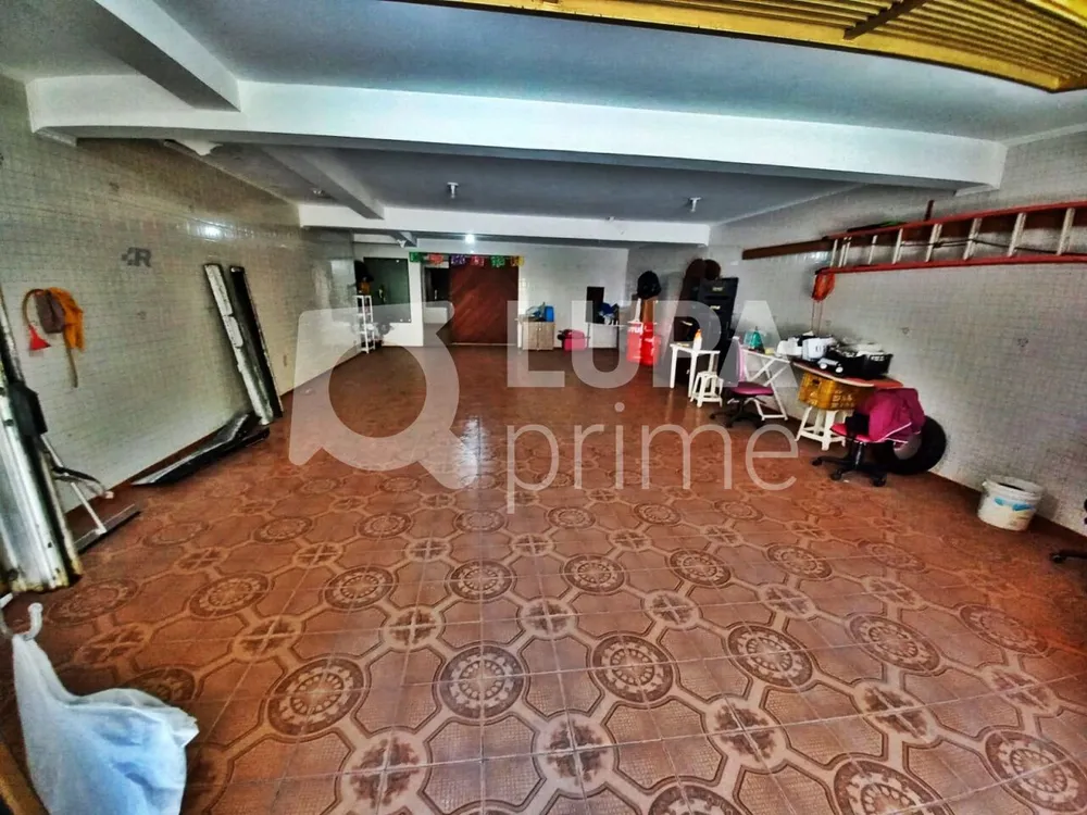Casa, 4 quartos, 180 m² - Foto 3