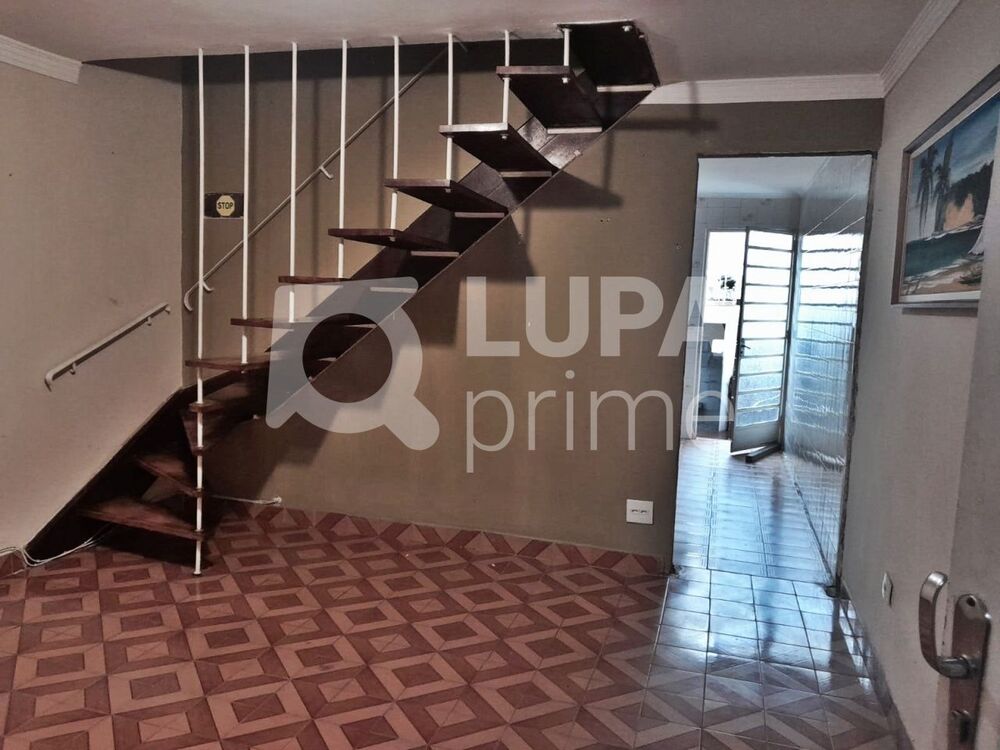 Casa à venda com 2 quartos, 110m² - Foto 2