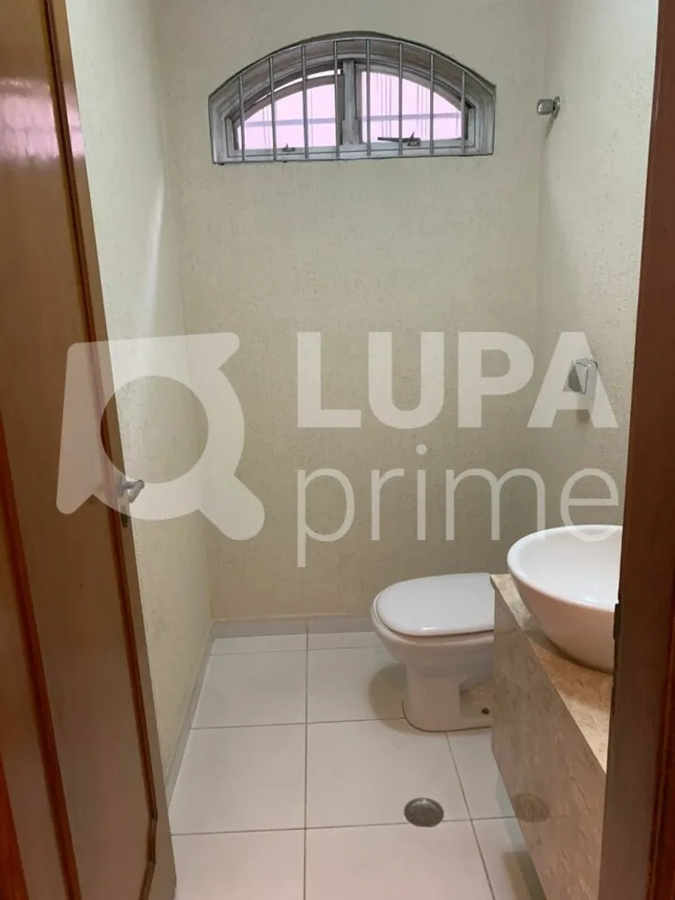 Casa, 3 quartos, 250 m² - Foto 1