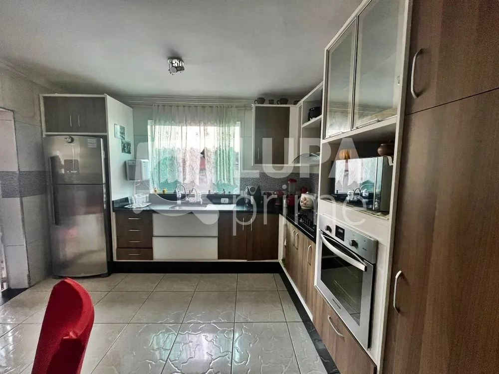 Casa, 7 quartos, 320 m² - Foto 2