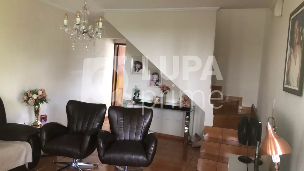 Casa à venda com 3 quartos, 178m² - Foto 3