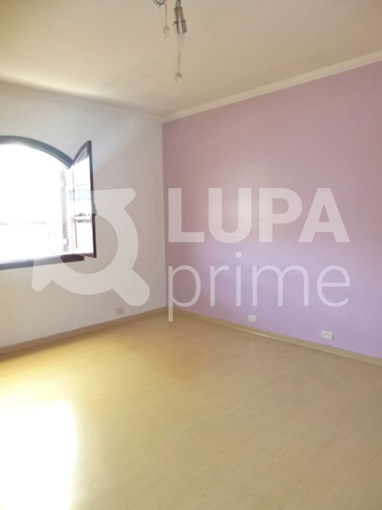 Casa à venda com 3 quartos, 220m² - Foto 6