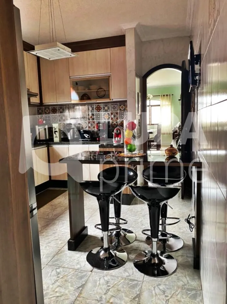 Casa, 3 quartos, 204 m² - Foto 9
