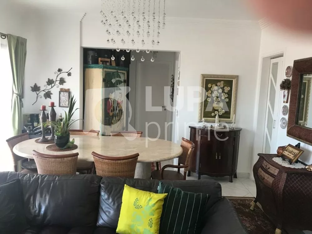 Apartamento à venda com 3 quartos, 127m² - Foto 3