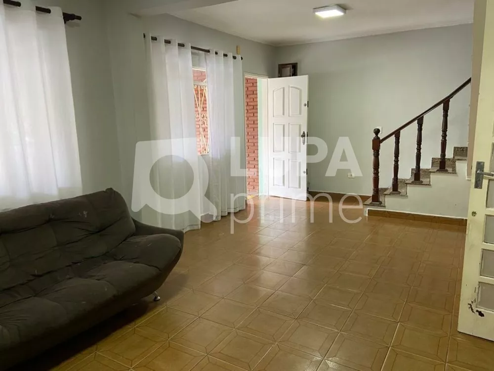 Casa à venda com 3 quartos, 220m² - Foto 4