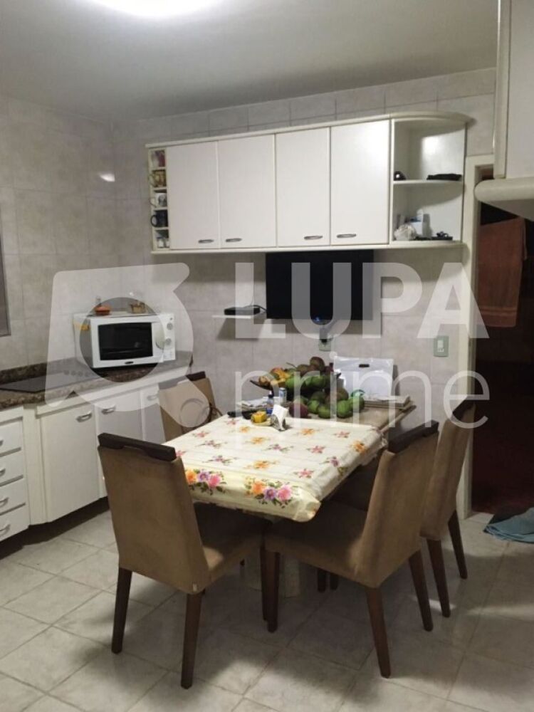 Casa, 7 quartos, 228 m² - Foto 20