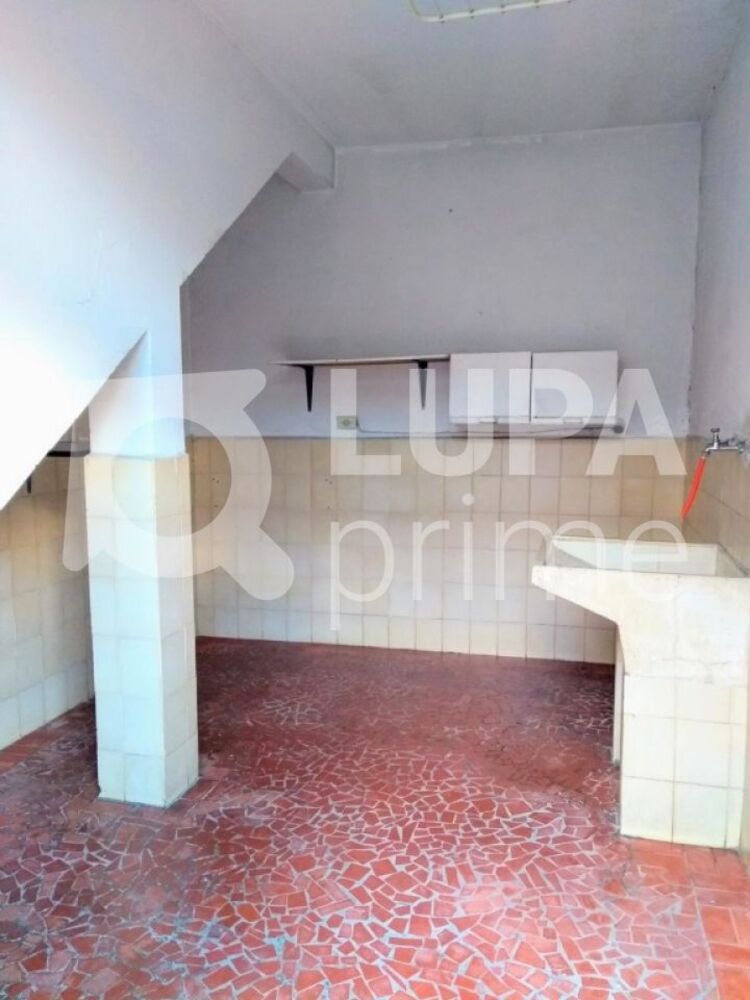 Casa, 7 quartos, 228 m² - Foto 3