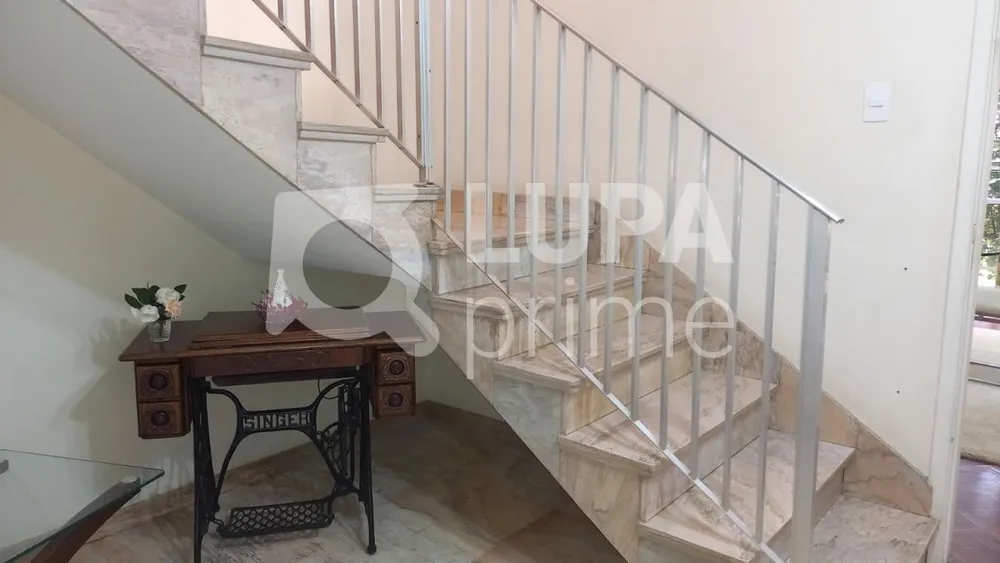 Casa, 3 quartos, 260 m² - Foto 9