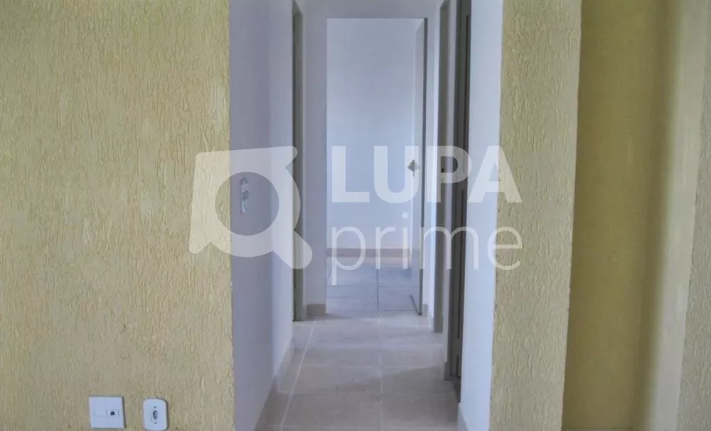 Apartamento à venda com 3 quartos, 70m² - Foto 3