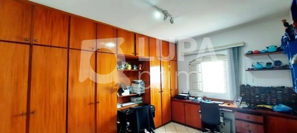Casa, 4 quartos, 280 m² - Foto 10