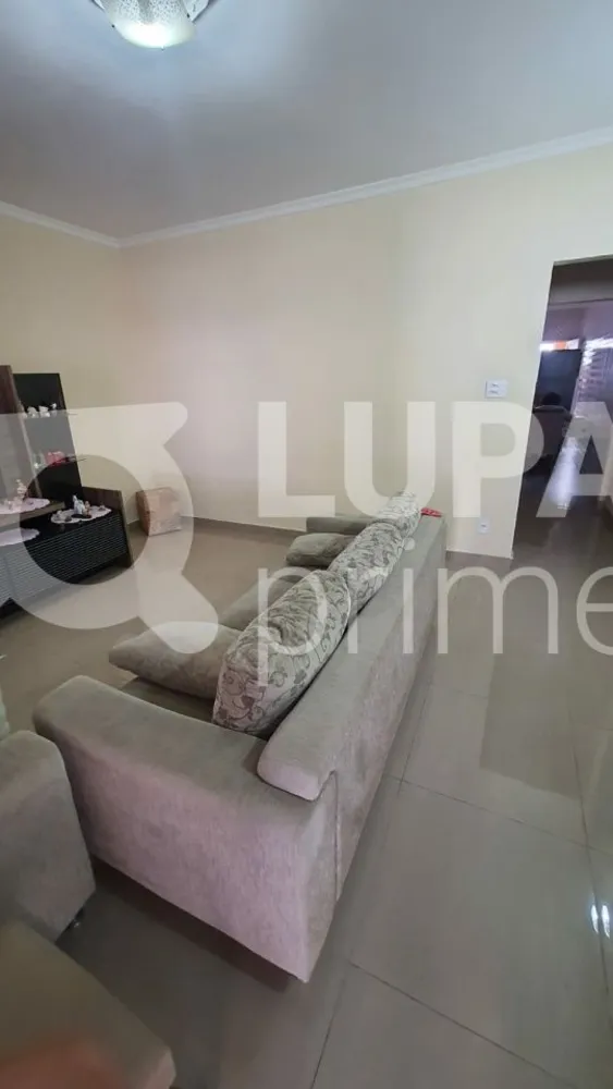 Casa, 3 quartos, 198 m² - Foto 2