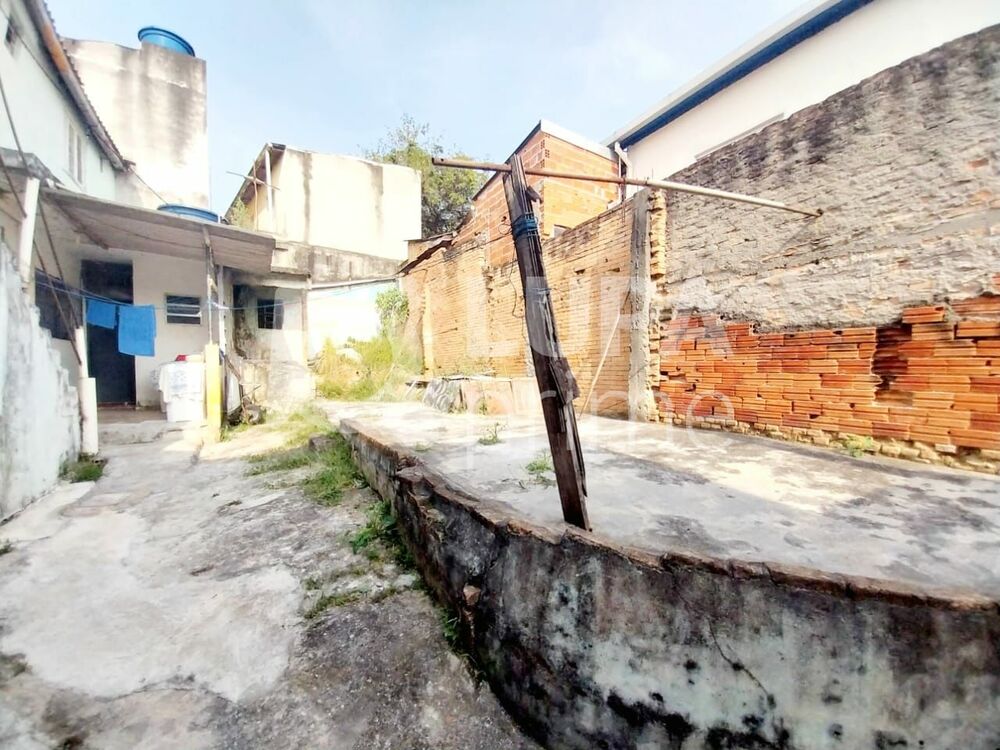 Casa à venda com 6 quartos, 120m² - Foto 5